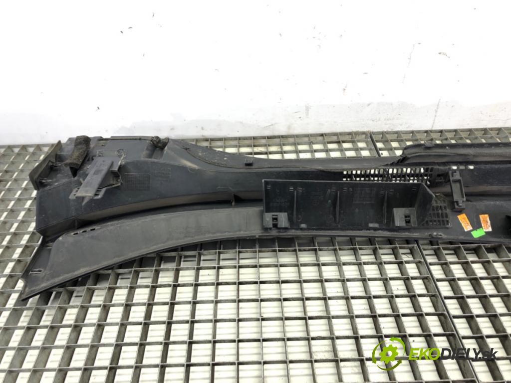 TOYOTA C-HR (_X1_) 2016 - 2022    1.2 (NGX10_) 85 kW [116 KM] benzyna 2016 - 2022  Torpédo, plast pod čelné okno 55708-F4010 (Torpéda)