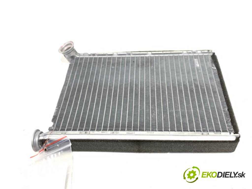 TOYOTA C-HR (_X1_) 2016 - 2022    1.2 (NGX10_) 85 kW [116 KM] benzyna 2016 - 2022  topné těleso radiátor topení  (Radiátory topení)