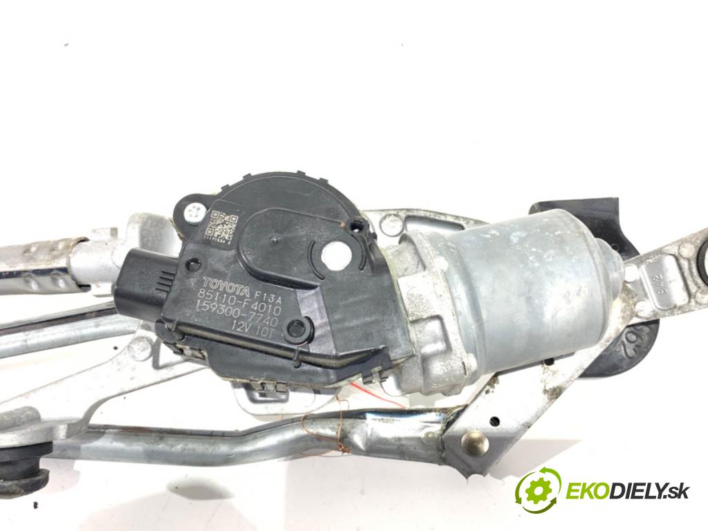 TOYOTA C-HR (_X1_) 2016 - 2022    1.2 (NGX10_) 85 kW [116 KM] benzyna 2016 - 2022  Mechanizmus stieračov predný 85110-F4010 (Motorček stieračov predné)