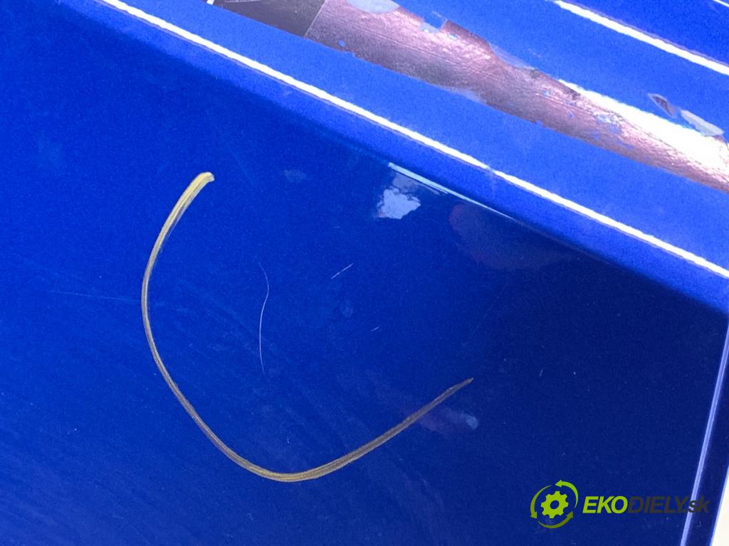 TOYOTA C-HR SUV 2016 85 kW 1.2 (NGX10_) 1197 Dvere pravy zad