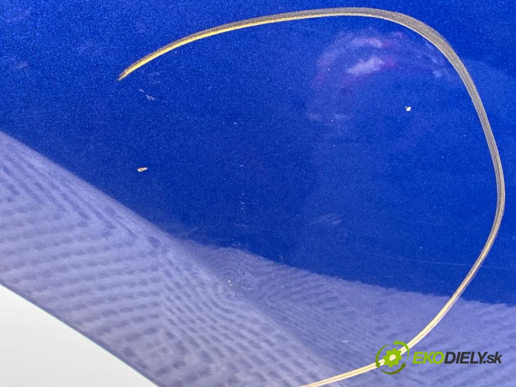 TOYOTA C-HR SUV 2016 85 kW 1.2 (NGX10_) 1197 Dvere pravy zad