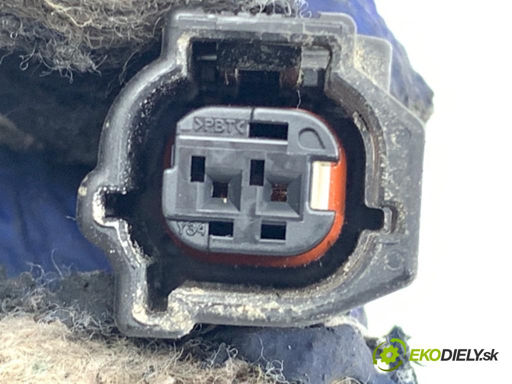 TOYOTA C-HR SUV 2016 85 kW 1.2 (NGX10_) 1197 Snímač ABS pravy predný 89542-F4010