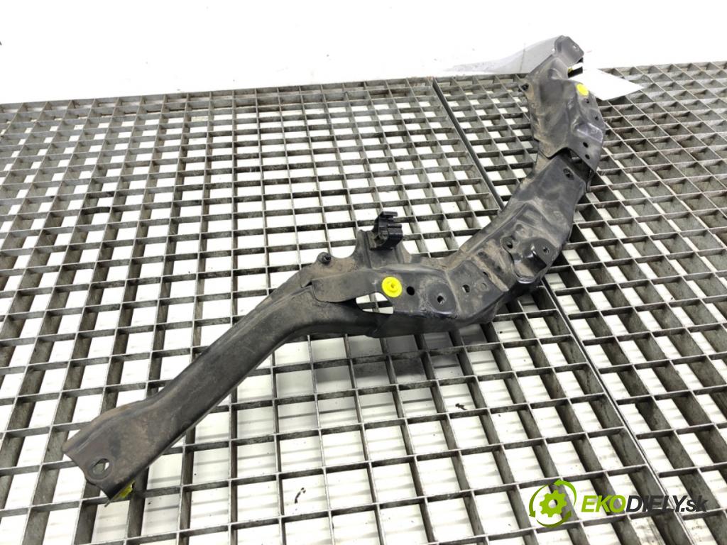 TOYOTA C-HR (_X1_) 2016 - 2022    1.2 (NGX10_) 85 kW [116 KM] benzyna 2016 - 2022  výztuha horní  (Výztuhy)