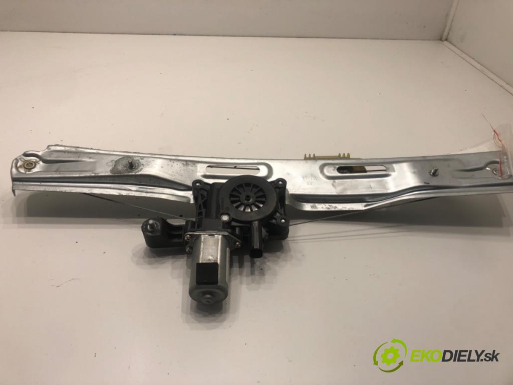 FIAT TIPO liftback (356_) 2016 - 2022    1.4 (356HXA1B) 70 kW [95 KM] benzyna 2016 - 2022  mechanismus okna levý přední část 00521304360