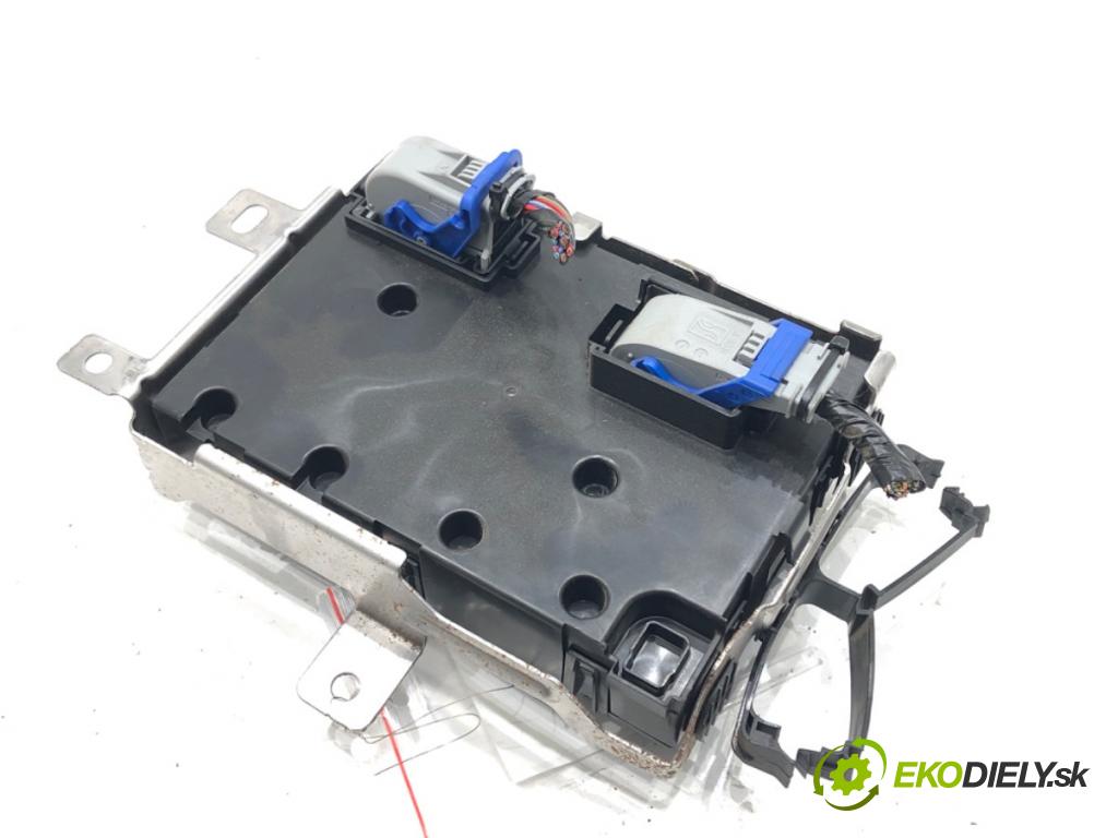 FIAT TIPO liftback (356_) 2016 - 2022    1.4 (356HXA1B) 70 kW [95 KM] benzyna 2016 - 2022  modul BSI 00521337120 (Pojistkové skříňky)