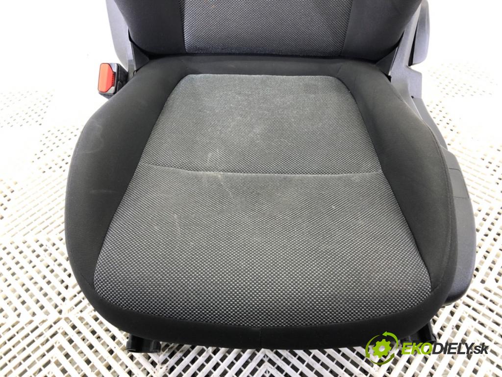 FIAT TIPO liftback (356_) 2016 - 2022    1.4 (356HXA1B) 70 kW [95 KM] benzyna 2016 - 2022  Sedadlo ľavy predný