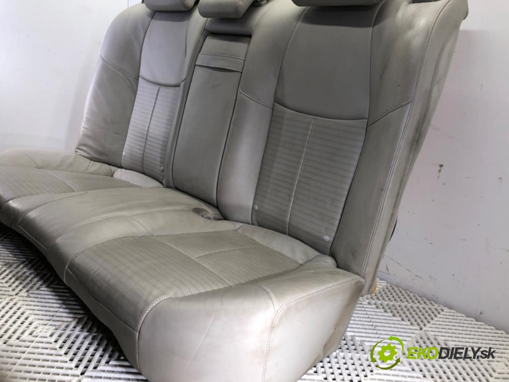 INFINITI Q70 (Y51) 2013 - 2022    3.0 175 kW [238 KM] olej napędowy 2013 - 2022  Sedadlo druhý rad