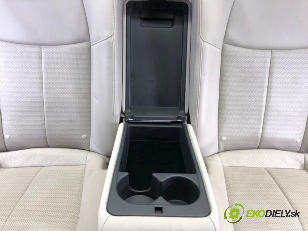 INFINITI Q70 (Y51) 2013 - 2022    3.0 175 kW [238 KM] olej napędowy 2013 - 2022  Sedadlo druhý rad
