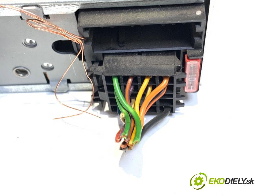 FIAT PUNTO EVO (199_) 2008 - 2022    1.4 (199AXB1A) 57 kW [77 KM] benzyna 2009 - 2012  RADIO 7355261540 (Audio zariadenie)