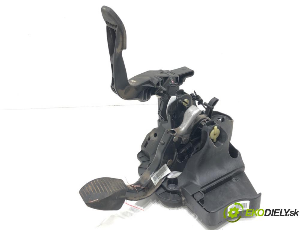 FIAT PUNTO EVO (199_) 2008 - 2022    1.4 (199AXB1A) 57 kW [77 KM] benzyna 2009 - 2012  PEDÁL: manuálne 9550003 (Pedál)