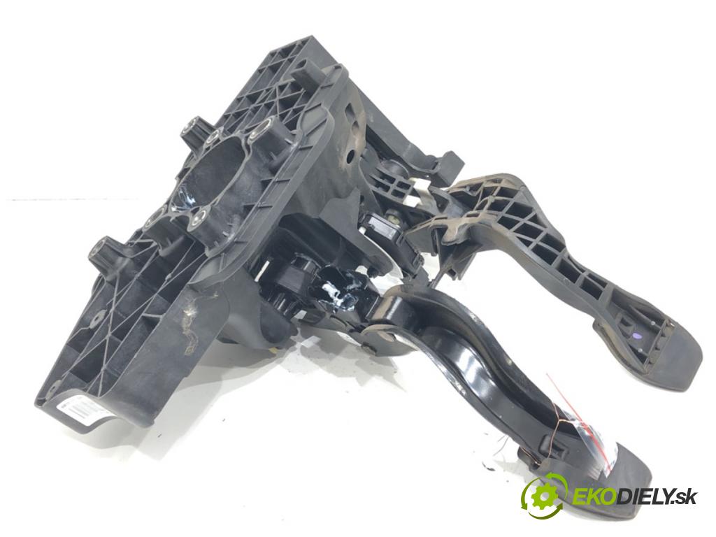 FIAT PUNTO EVO (199_) 2008 - 2022    1.4 (199AXB1A) 57 kW [77 KM] benzyna 2009 - 2012  PEDÁL: manuálne 9550003 (Pedál)