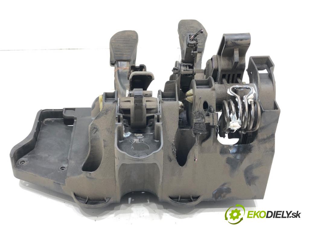 FIAT PUNTO EVO (199_) 2008 - 2022    1.4 (199AXB1A) 57 kW [77 KM] benzyna 2009 - 2012  PEDÁL: manuálne 9550003 (Pedál)