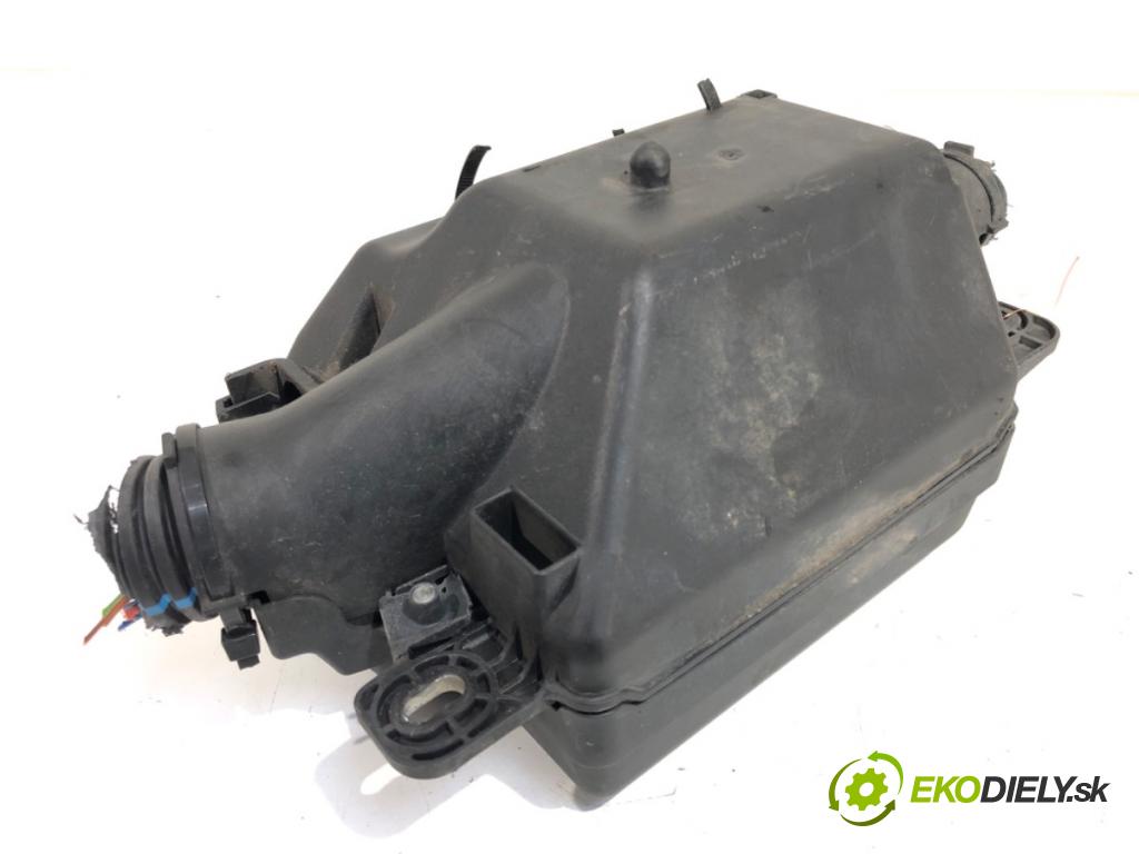 FIAT PUNTO EVO (199_) 2008 - 2022    1.4 (199AXB1A) 57 kW [77 KM] benzyna 2009 - 2012  skříňka poistková 735471684 (Pojistkové skříňky)