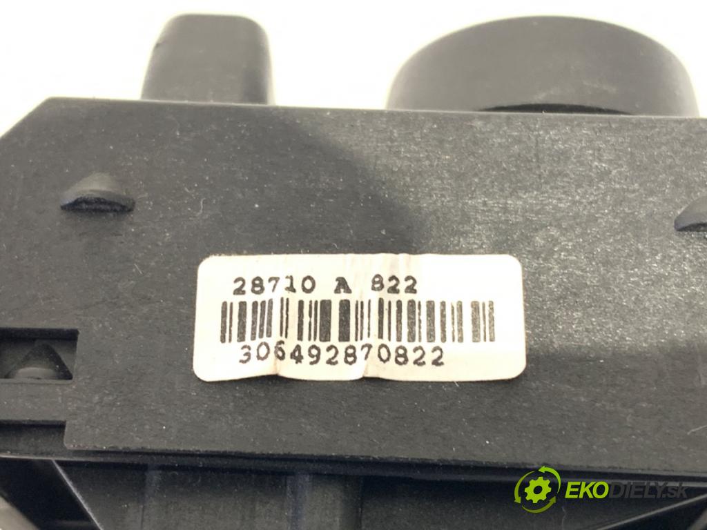 FIAT PUNTO EVO (199_) 2008 - 2022    1.4 (199AXB1A) 57 kW [77 KM] benzyna 2009 - 2012  Prepínač nastavenia spätných zrkadiel 28710A822 (Prepínač/spínač/tlačidlo a ovládač kúrenia)