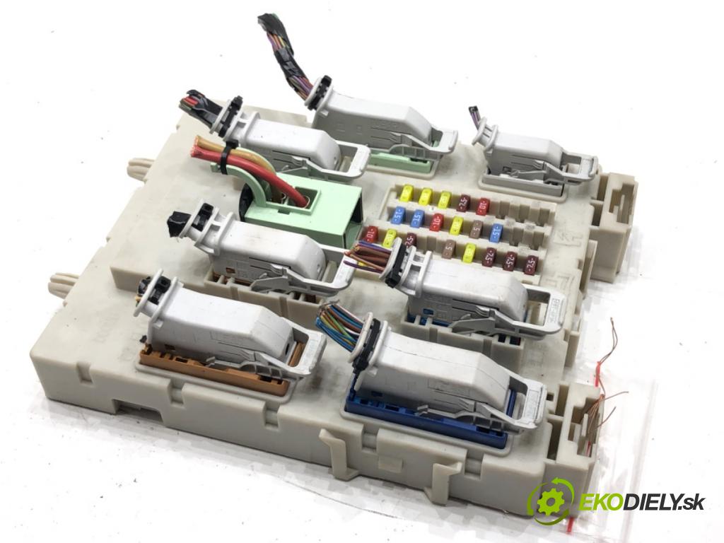 FORD FOCUS III sedan 2010 - 2022    1.6 Ti 92 kW [125 KM] benzyna 2010 - 2022  modul BSI GV6T-14A073-BF (Pojistkové skříňky)