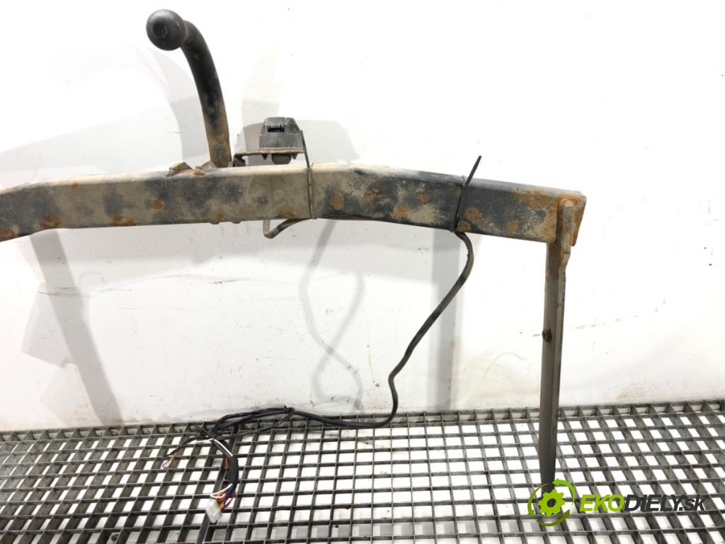 FORD FOCUS III sedan 2010 - 2022    1.6 Ti 92 kW [125 KM] benzyna 2010 - 2022  Hák tažné zařízení  (Tažná zařízení)