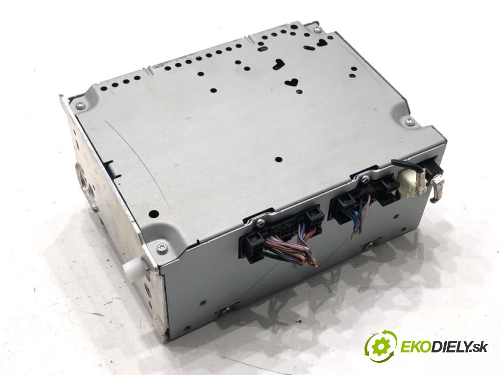 FORD FOCUS III sedan 2010 - 2022    1.6 Ti 92 kW [125 KM] benzyna 2010 - 2022  RADIO F1BT-18C815-GM (Audio zariadenie)