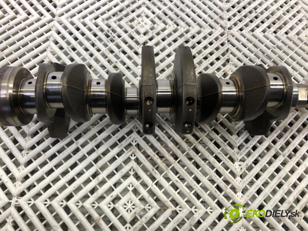 FORD FOCUS III sedan 2010 - 2022    1.6 Ti 92 kW [125 KM] benzyna 2010 - 2022  Kardaň, hriadeľ KLIKA: T46AA (Blok motora ostatné)