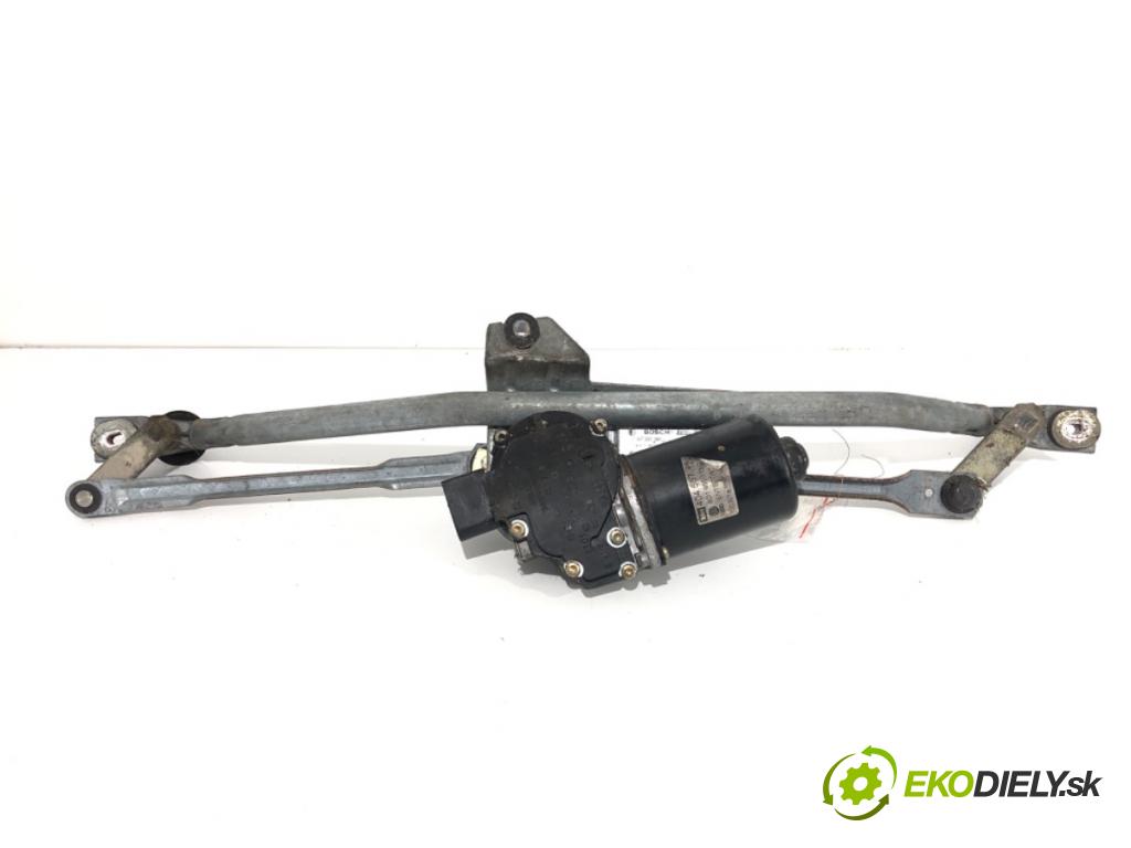 AUDI A4 B5 Avant (8D5) 1994 - 2002    1.9 TDI 85 kW [115 KM] olej napędowy 2000 - 2001  Mechanizmus stieračov predný 8D1955023 (Motorček stieračov predné)