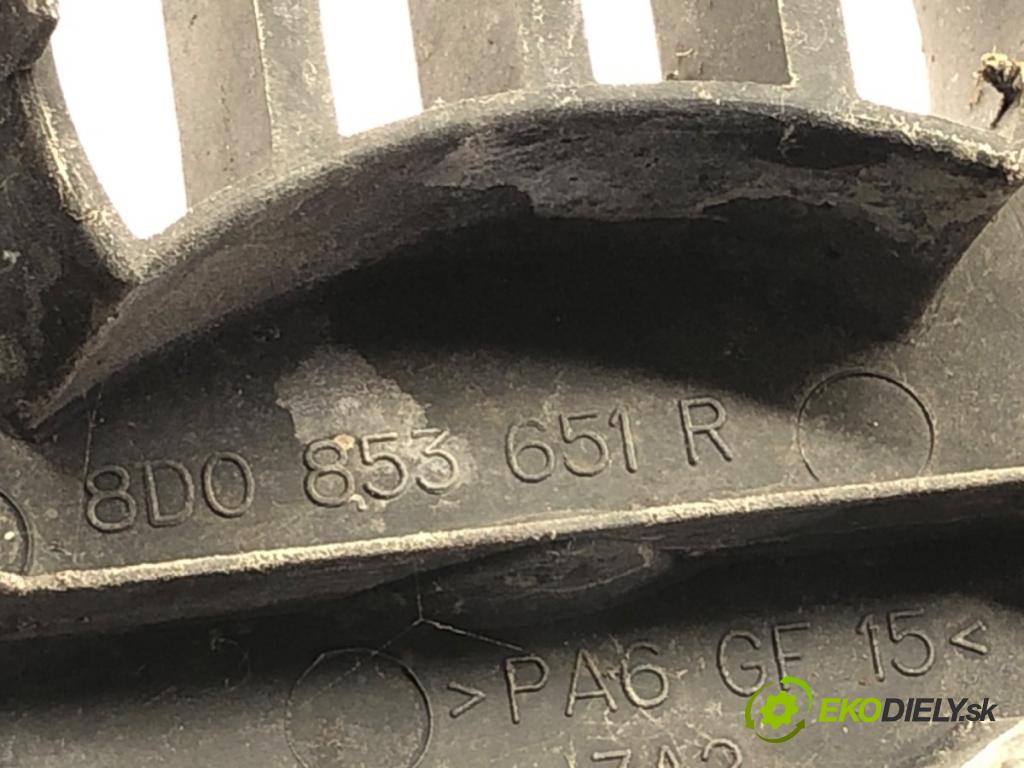 AUDI A4 B5 Avant (8D5) 1994 - 2002    1.9 TDI 85 kW [115 KM] olej napędowy 2000 - 2001  mřížka maska 800853651R (Mřížky (masky) chladičů)