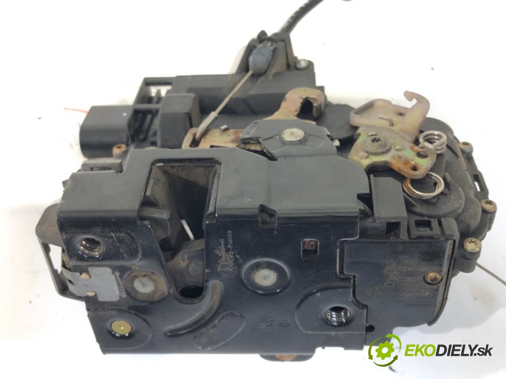 SEAT TOLEDO II (1M2) 1998 - 2006    1.6 74 kW [100 KM] benzyna 1998 - 2004  zámok dveře pravý přední část 3B1837016AD