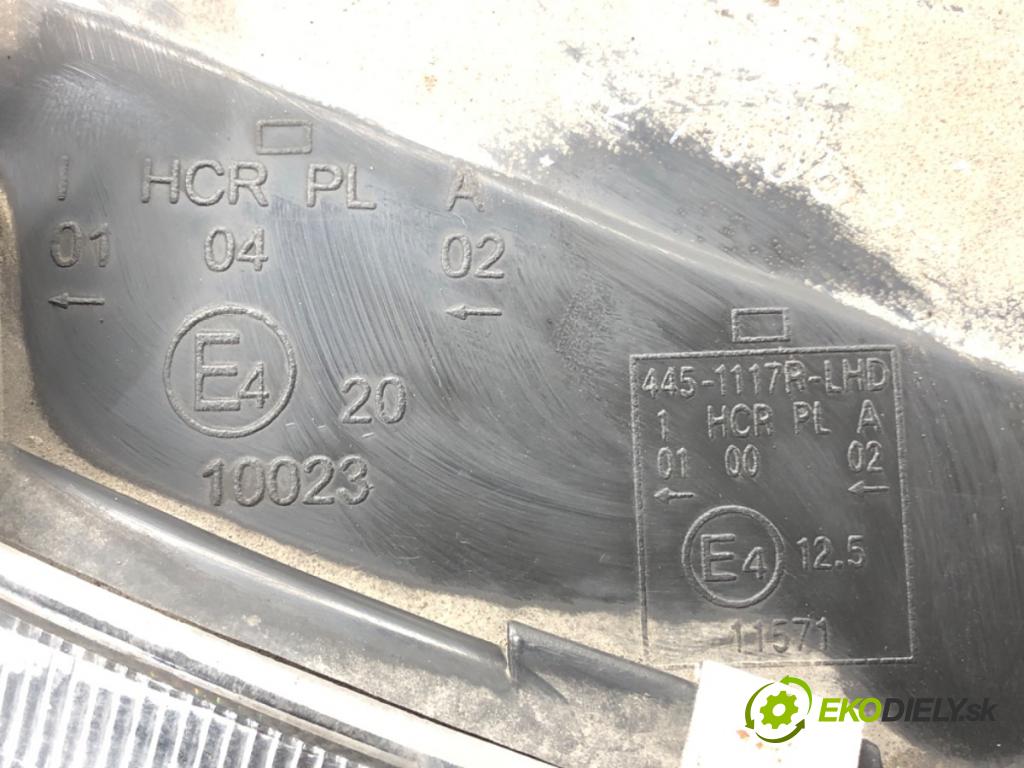 SEAT TOLEDO II (1M2) 1998 - 2006    1.6 74 kW [100 KM] benzyna 1998 - 2004  světlomet pravý přední část