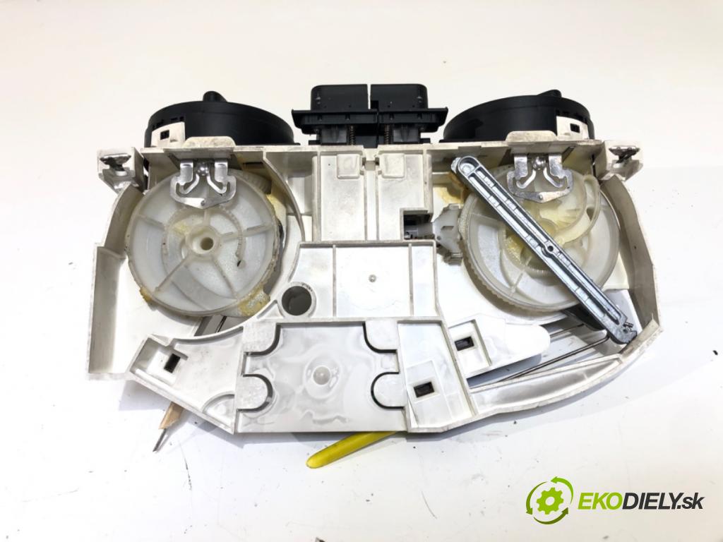 SEAT TOLEDO II (1M2) 1998 - 2006    1.6 74 kW [100 KM] benzyna 1998 - 2004  Panel ovládania kúrenia 1M0820045A (Prepínač/spínač/tlačidlo a ovládač kúrenia)
