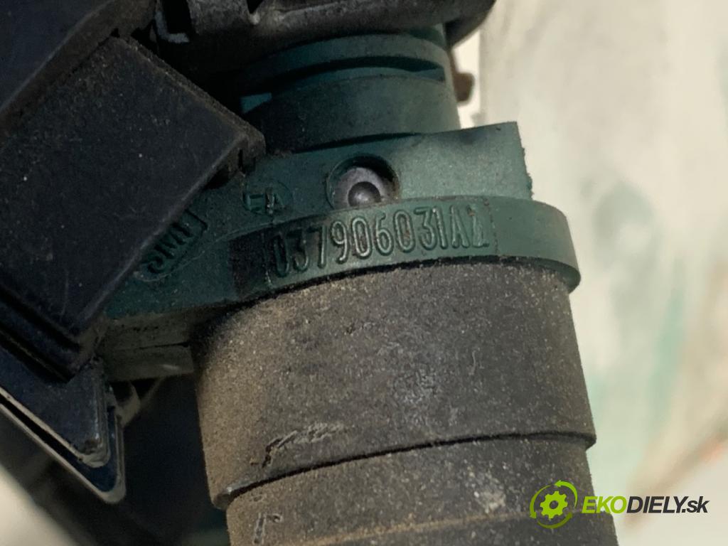 SEAT TOLEDO II (1M2) 1998 - 2006    1.6 74 kW [100 KM] benzyna 1998 - 2004  Lišta vstrekovacia  (Vstrekovacia lišta)