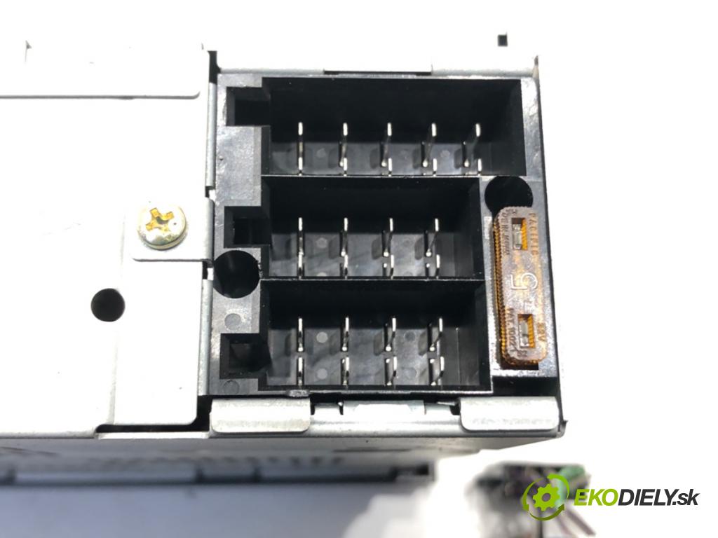 SAAB 9-5 Kombi (YS3E) 1998 - 2009    2.3 Turbo 169 kW [230 KM] benzyna 1999 - 2001  RADIO  (Audio zariadenie)