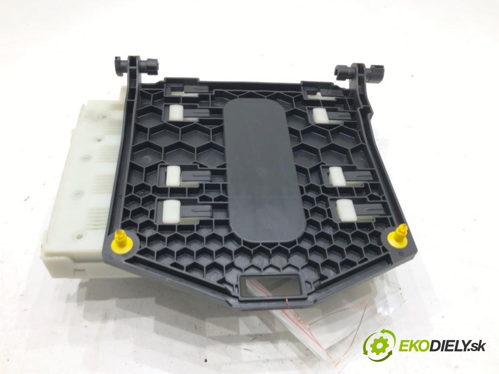 FORD MONDEO IV (BA7) 2007 - 2015    1.6 EcoBoost 118 kW [160 KM] benzyna 2011 - 2015  modul BSI BG9T-14A073-BL (Pojistkové skříňky)