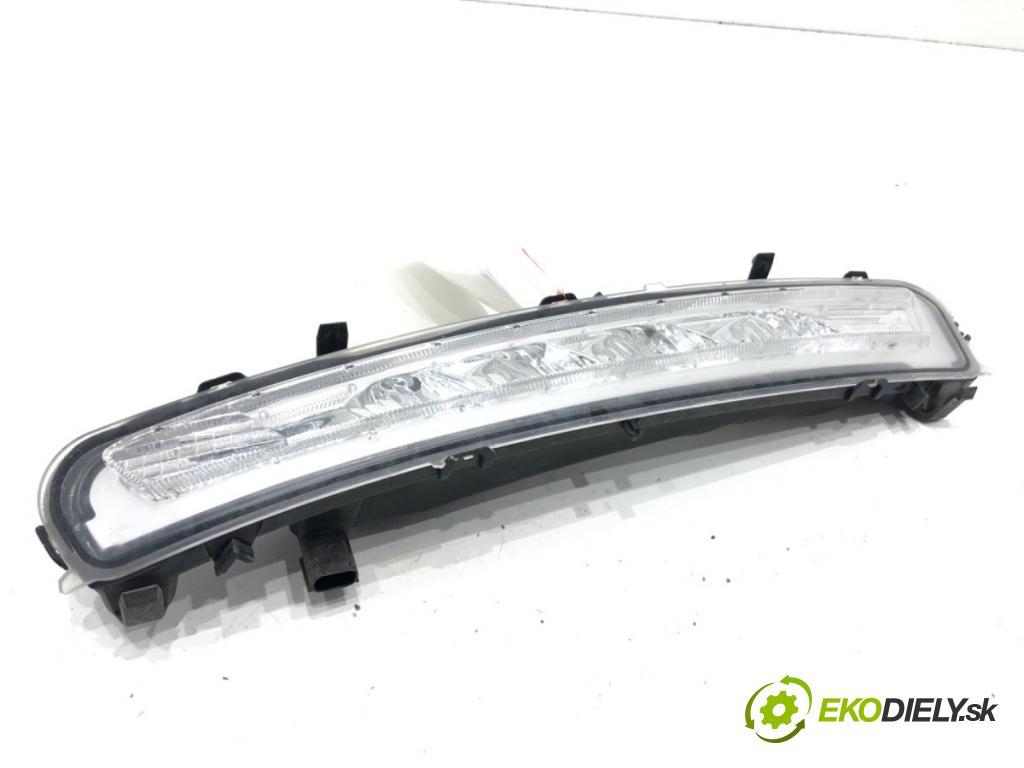 FORD MONDEO IV (BA7) 2007 - 2015    1.6 EcoBoost 118 kW [160 KM] benzyna 2011 - 2015  světlo DRL: pravý přední část BS7113B218