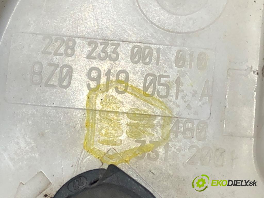 AUDI A2 (8Z0) 2000 - 2005    1.4 55 kW [75 KM] benzyna 2000 - 2005  pumpa paliva 8Z0919051A