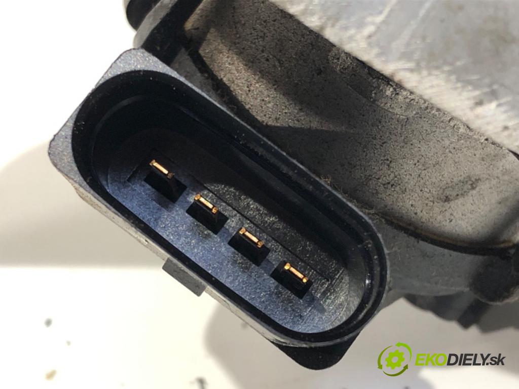 AUDI A2 (8Z0) 2000 - 2005    1.4 55 kW [75 KM] benzyna 2000 - 2005  Mechanizmus stieračov predný 8Z0955113 (Motorček stieračov predné)