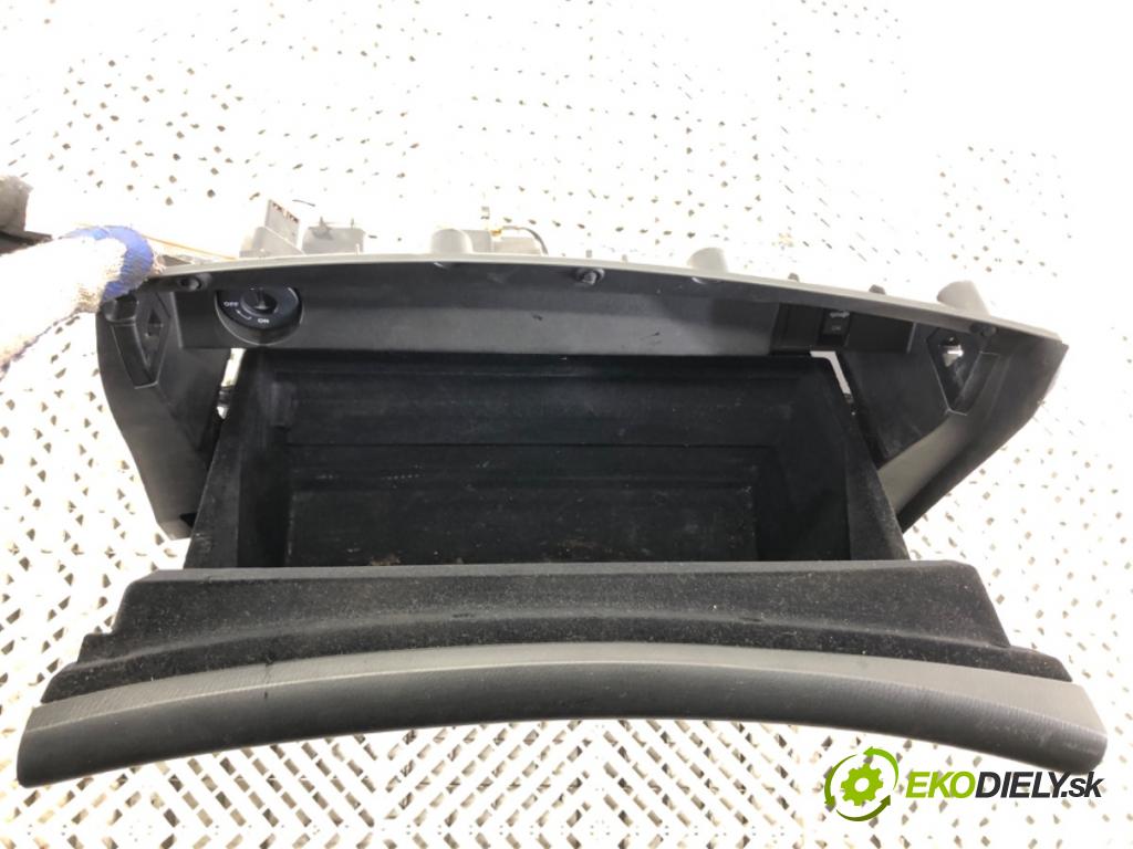 INFINITI Q70 (Y51) 2013 - 2022    3.0 175 kW [238 KM] olej napędowy 2013 - 2022  Priehradka, kastlík spolujazdca  (Priehradka, kastlík)