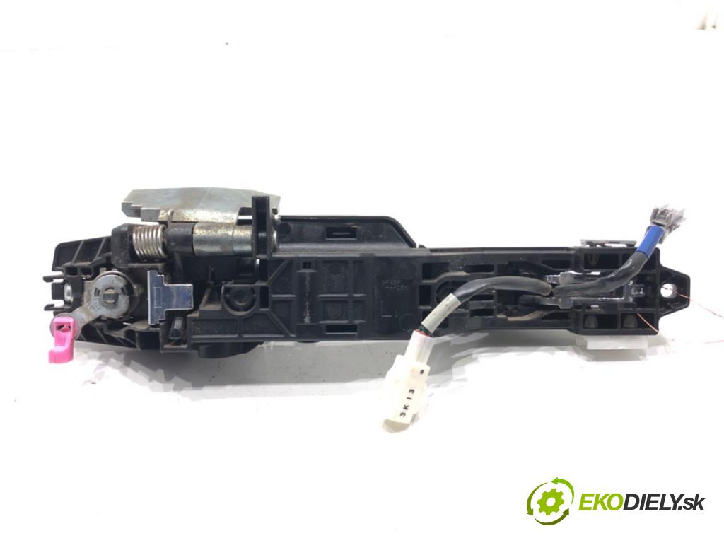 INFINITI Q70 sedan 2014 175 kW 3.0 2993 Kľučka vonkajšia ľavy predný