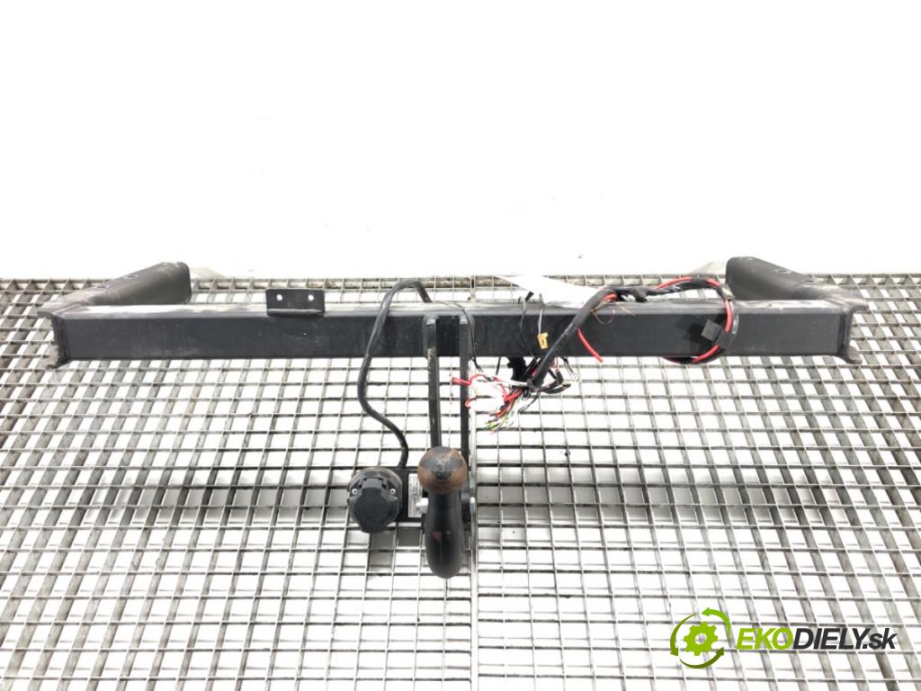 AUDI Q5 (8RB) 2008 - 2017    SQ5 TDI quattro 240 kW [326 KM] olej napędowy 2015 - 2017  Hák tažné zařízení  (Tažná zařízení)