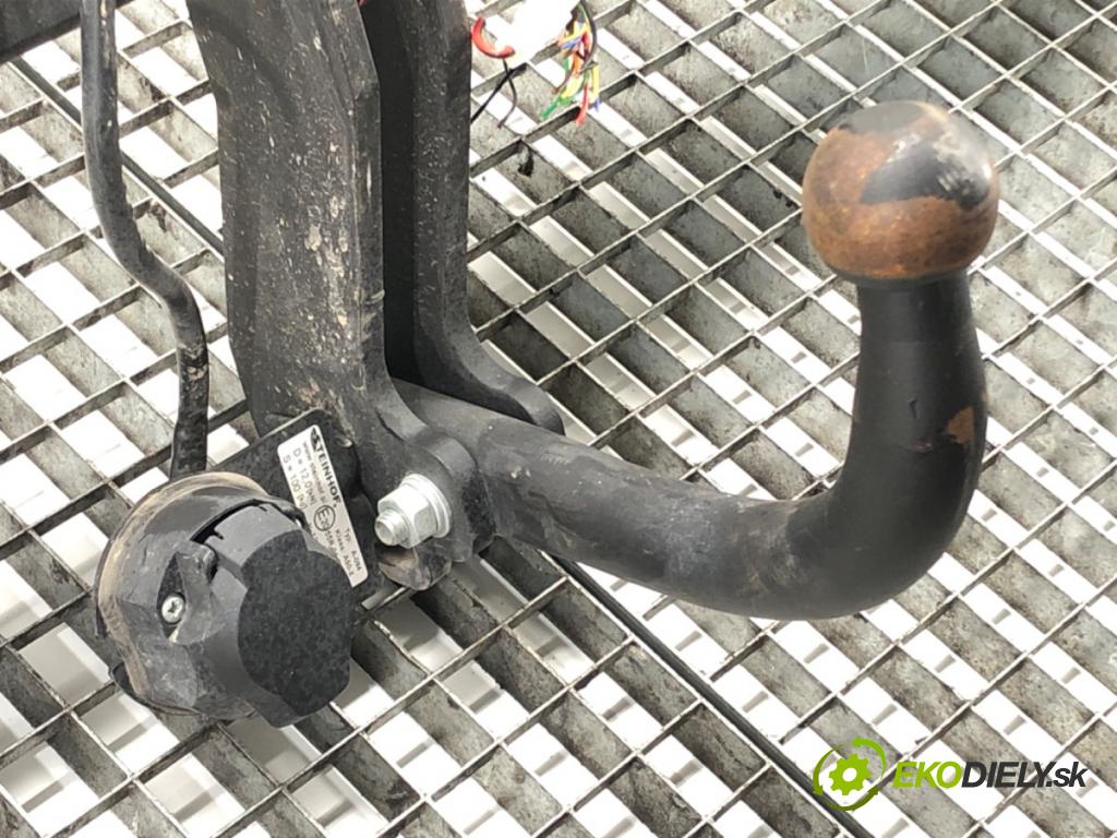 AUDI Q5 (8RB) 2008 - 2017    SQ5 TDI quattro 240 kW [326 KM] olej napędowy 2015 - 2017  Hák tažné zařízení  (Tažná zařízení)