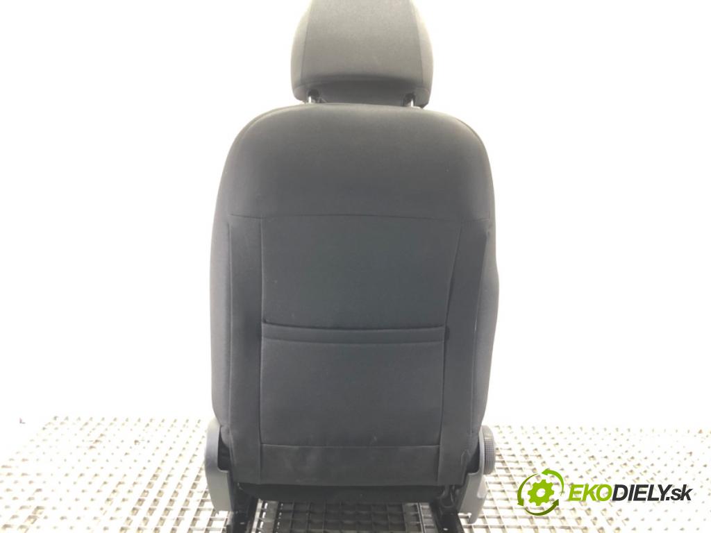 KIA CEED Sportswagon (JD) 2012 - 2018    1.6 GDI 99 kW [135 KM] benzyna 2012 - 2018  Sedadlo pravy predný