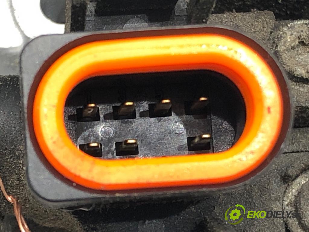 AUDI A6 C5 (4B2) 1997 - 2005    2.4 121 kW [165 KM] benzyna 1997 - 2005  Škrtiaca klapka 078133063AG (Škrtiaca klapka)