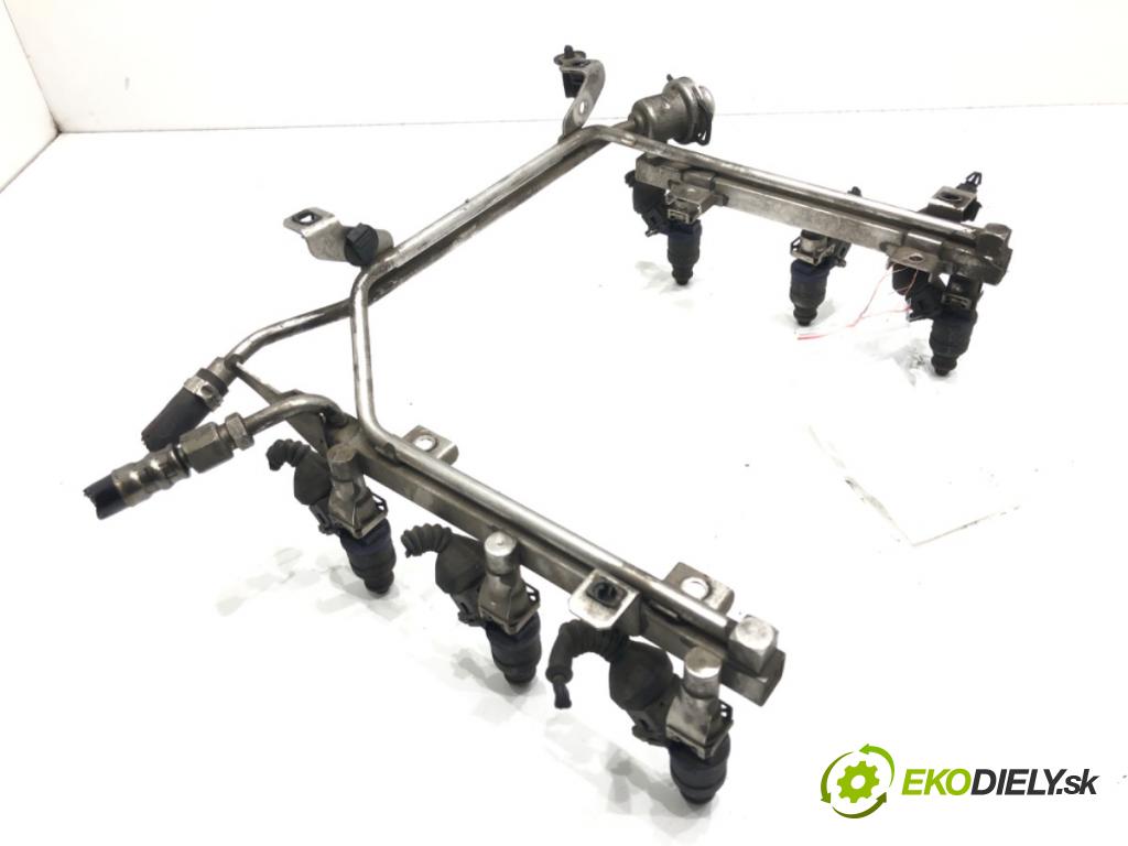 AUDI A6 C5 (4B2) 1997 - 2005    2.4 121 kW [165 KM] benzyna 1997 - 2005  Lišta vstrekovacia 078133681 (Vstrekovacia lišta)