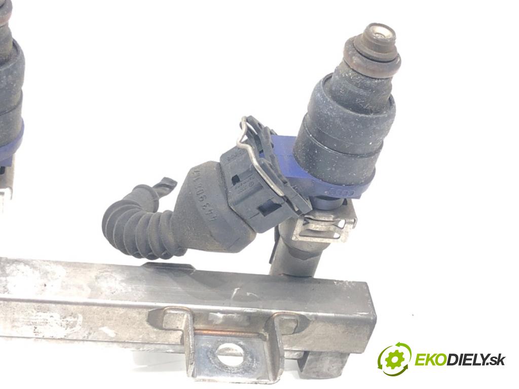 AUDI A6 C5 (4B2) 1997 - 2005    2.4 121 kW [165 KM] benzyna 1997 - 2005  Lišta vstrekovacia 078133681 (Vstrekovacia lišta)