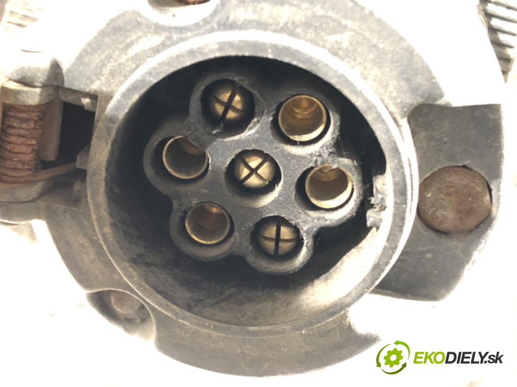 AUDI A6 C5 (4B2) 1997 - 2005    2.4 121 kW [165 KM] benzyna 1997 - 2005  Hák tažné zařízení  (Tažná zařízení)