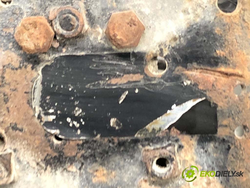 AUDI A6 C5 (4B2) 1997 - 2005    2.4 121 kW [165 KM] benzyna 1997 - 2005  Hák tažné zařízení  (Tažná zařízení)