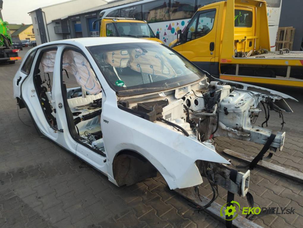 AUDI Q5 (8RB) 2008 - 2017    SQ5 TDI quattro 240 kW [326 KM] olej napędowy 2015 - 2017  KAROSERIA ČTVRŤÁK blatník zadní část levý pravý práh střecha PODŁUŻNICA levý pravý 