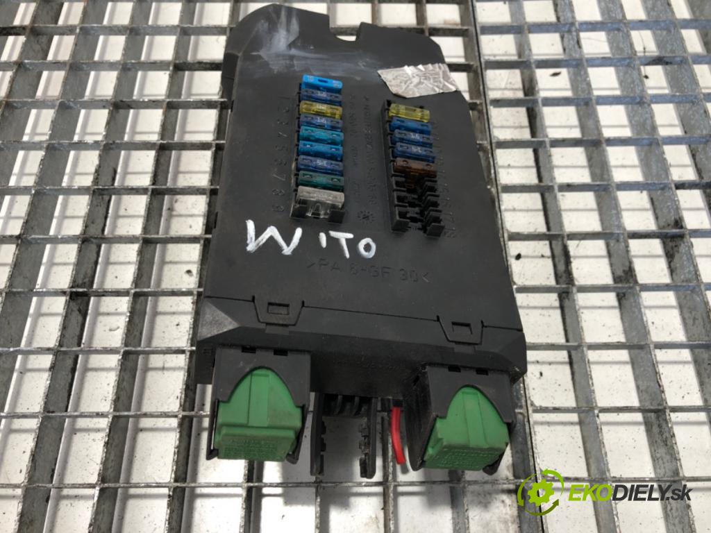 MERCEDES-BENZ VITO Autobus (W638) 1996 - 2003    110 CDI 2.2 (638.194) 75 kW [102 KM] olej napędowy 1999 - 2003  skříňka poistková 0005400650 (Pojistkové skříňky)