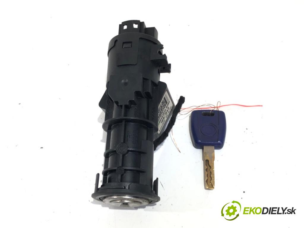 FIAT PANDA (169_) 2003 - 2022    1.1 (169.AXA1A) 40 kW [54 KM] benzyna 2003 - 2022  spinačka 00468453610 (Spínacia skrinka a kľúč)