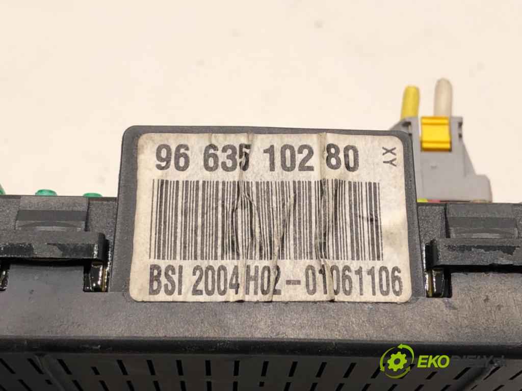 PEUGEOT 407 SW (6E_) 2004 - 2011    2.0 HDi 135 100 kW [136 KM] olej napędowy 2004 - 2010  modul BSI 9663510280 (Pojistkové skříňky)