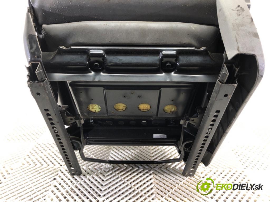VW TRANSPORTER V Autobus (7HB, 7HJ, 7EB, 7EJ) 2003 - 2015    1.9 TDI 77 kW [105 KM] olej napędowy 2003 - 2009  Sedadlo ľavy predný