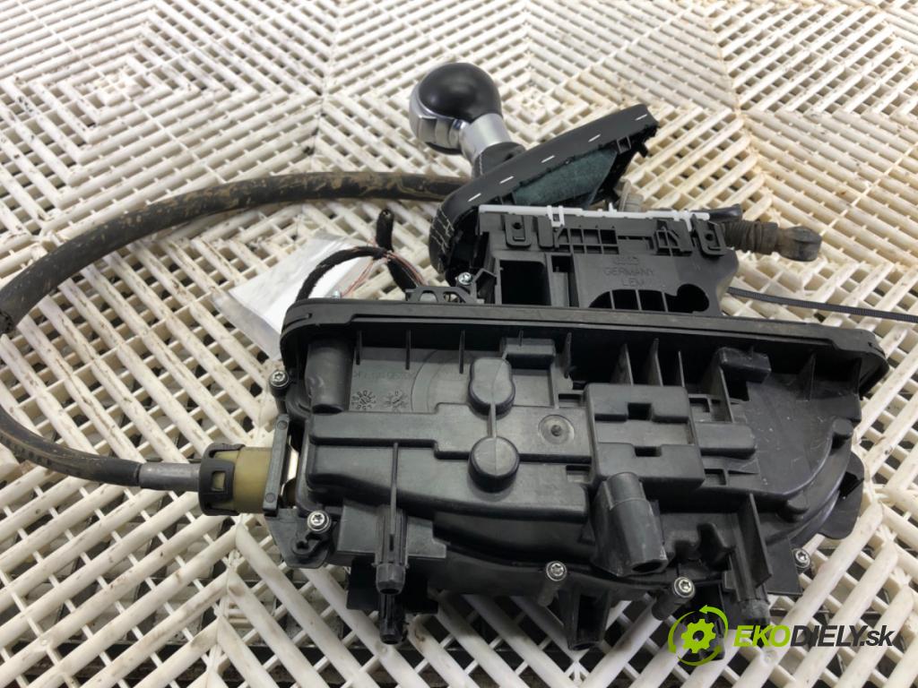 AUDI Q5 (8RB) 2008 - 2017    SQ5 TDI quattro 240 kW [326 KM] olej napędowy 2015 - 2017  Kulisa 8R1713041S (Rýchlostná páka / kulisa)