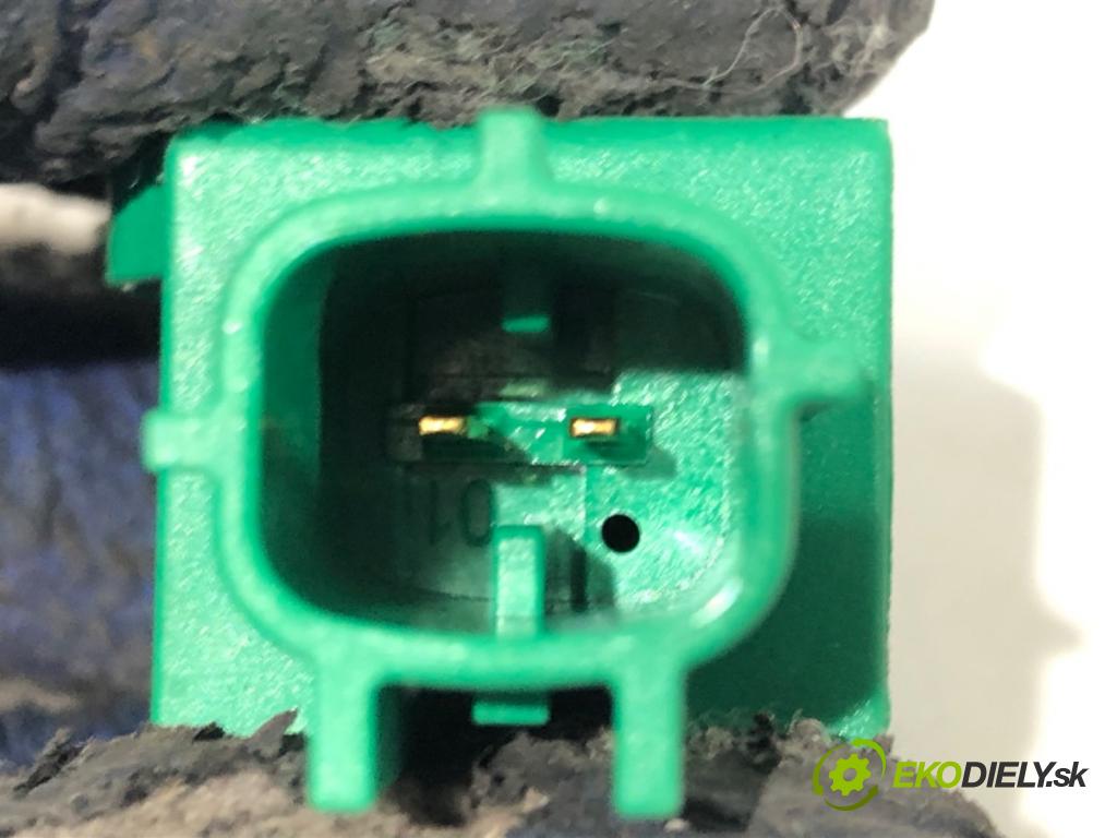 AUDI Q5 (8RB) 2008 - 2017    SQ5 TDI quattro 240 kW [326 KM] olej napędowy 2015 - 2017  Snímač nárazu 1K0909606C (Snímač nárazu)